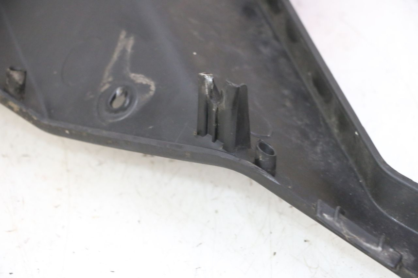 photo de CARENA PEDANA SINISTRA QUADRO 4 4D 350 (2015 - 2018) - Zoom sullo stato d'uso