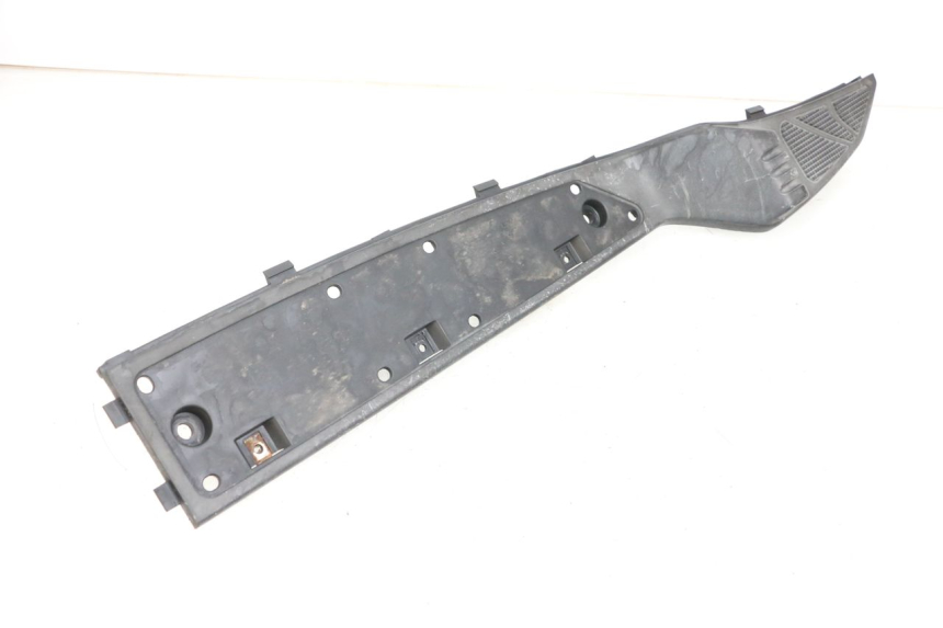 photo de PEDANA SINISTRA KYMCO DINK STREET 125 (2009 - 2014) - Primo piano tecnico