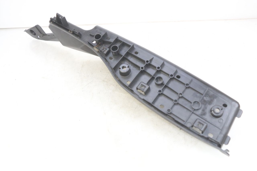 photo de PEDANA SINISTRA KYMCO DOWNTOWN ABS 125 (2015 - 2017) - Dettaglio del componente