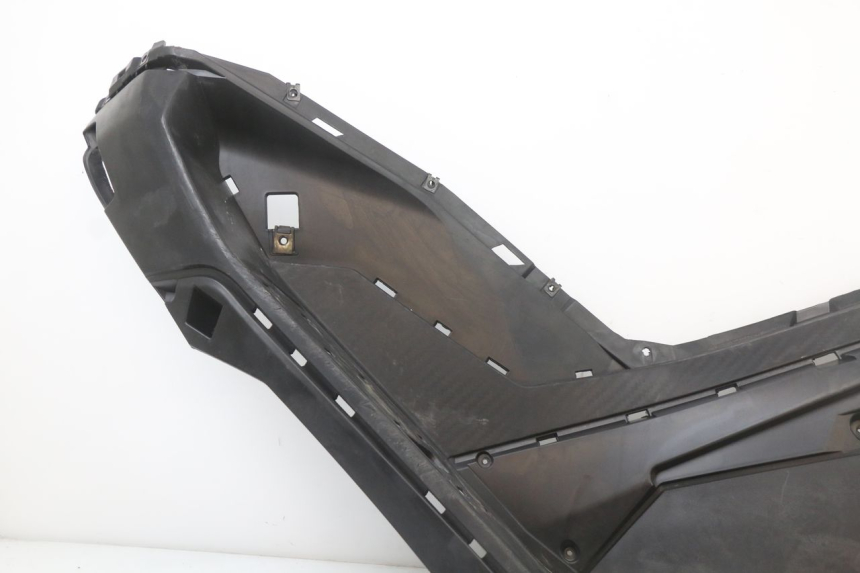photo de CARENA PEDANA SINISTRA LONGJIA EASY MAX 125 (2020 - 2024) - Dettaglio del componente