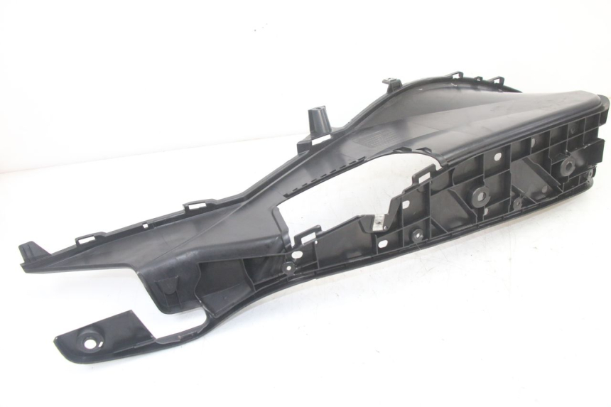 photo de CARENA PEDANA SINISTRA HONDA PCX (JF57/JF64) 125 (2014 - 2018) - Stato della superficie e materiale