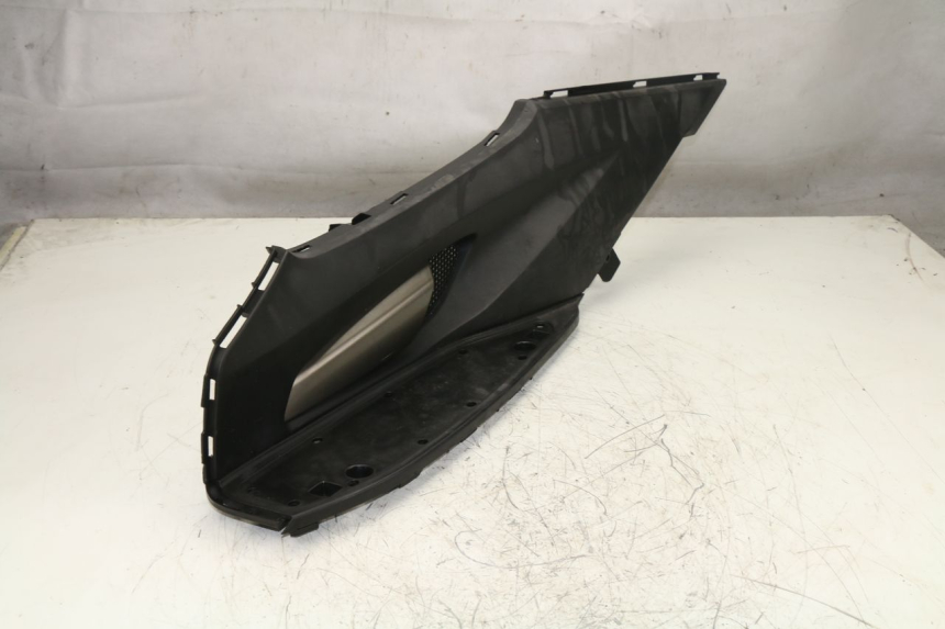 photo de Pedana sinistra KYMCO K-XCT 125 (2013 - 2017) - Primo piano tecnico