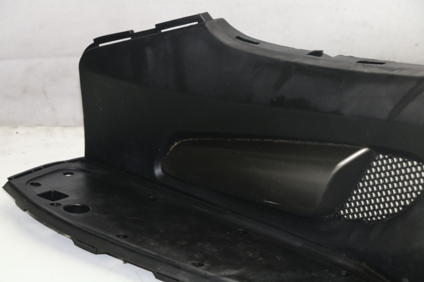 photo de Pedana sinistra KYMCO K-XCT 125 (2013 - 2017) - Dettagli dei punti di fissaggio