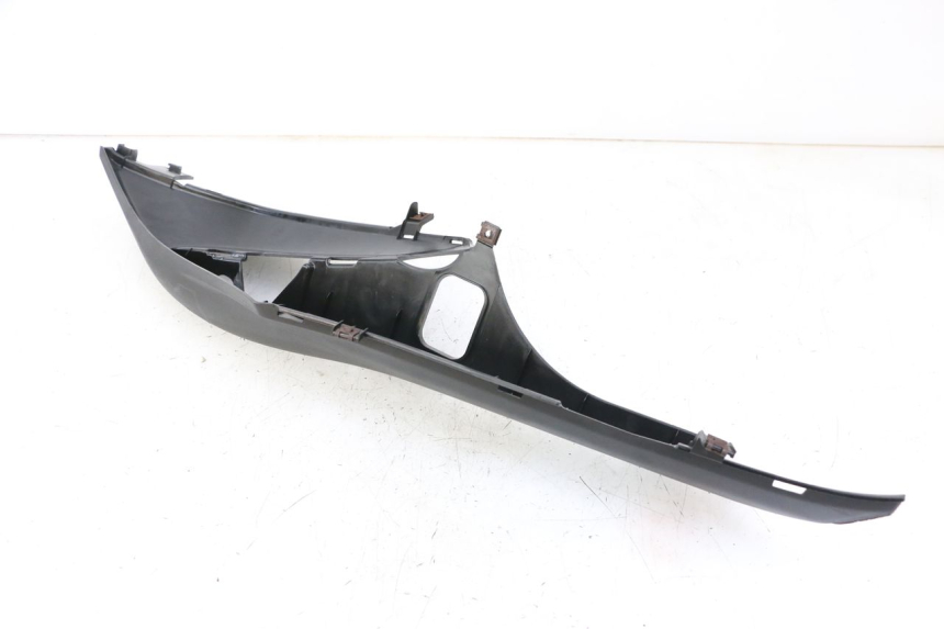 photo de CARENA PEDANA SINISTRA MBK OVETTO ONE 2T 50 (2013 - 2017) - Altra angolazione