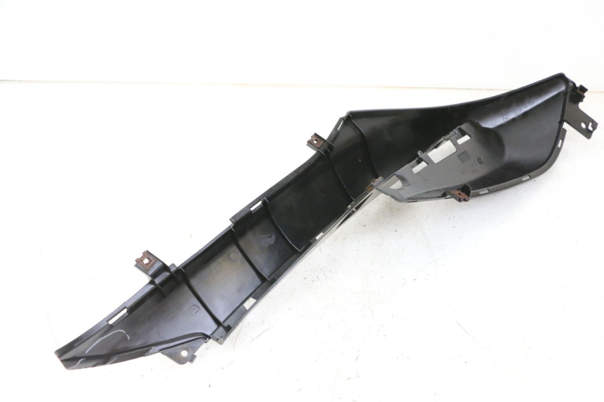 photo de CARENA PEDANA SINISTRA MBK OVETTO ONE 2T 50 (2013 - 2017) - Primo piano tecnico