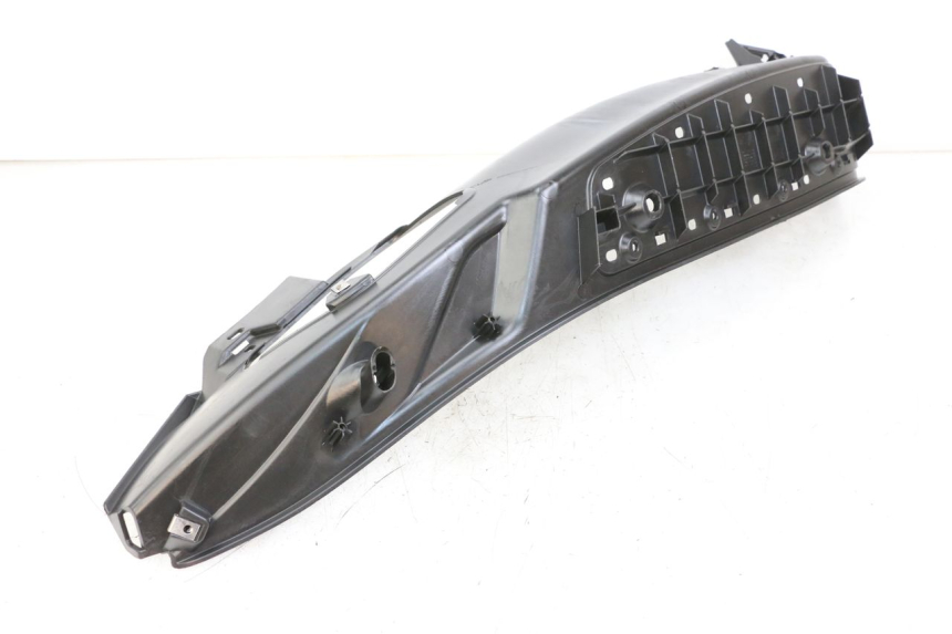 photo de CARENA PEDANA SINISTRA PIAGGIO MP3 HPE 350 (2018 - 2020) - Zoom sullo stato d'uso