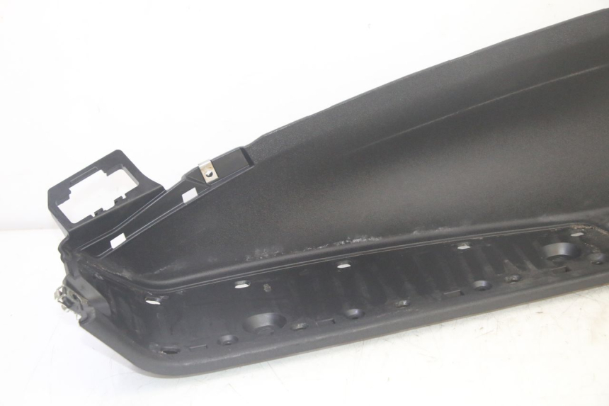 photo de CARENA PEDANA SINISTRA PIAGGIO MP3 HPE 350 (2018 - 2020) - Dettaglio del componente