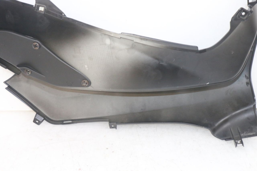 photo de CARENA PEDANA SINISTRA PIAGGIO MP3 HPE 300 (2019 - 2026) - Altra angolazione