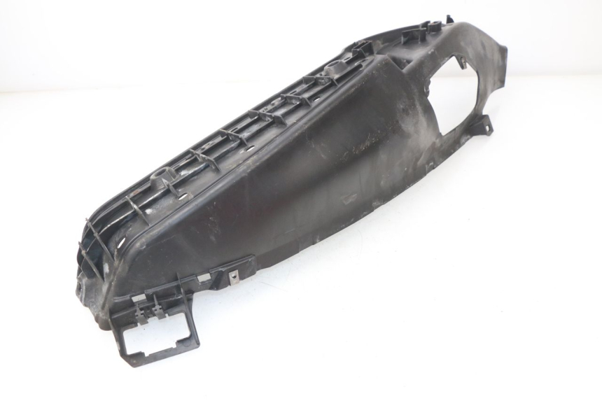 photo de Pedana sinistra PIAGGIO MP3 LT 400 (2007 - 2012) - Primo piano tecnico