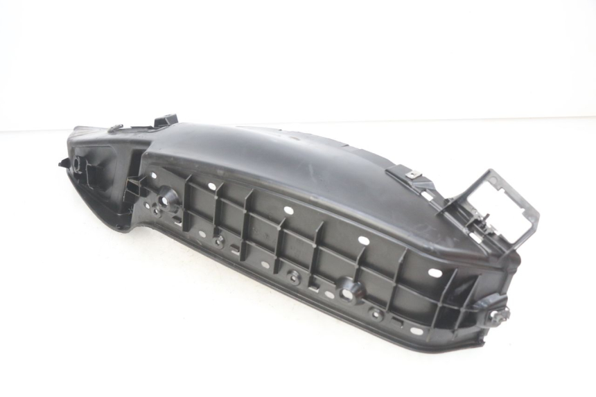 photo de PEDANA SINISTRA PIAGGIO MP3 LT 300 (2010 - 2016) - Zoom sullo stato d'uso