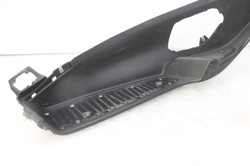 photo de CARENA PEDANA SINISTRA PIAGGIO MP3 LT 300 (2010 - 2016) - Vista d'insieme del prodotto