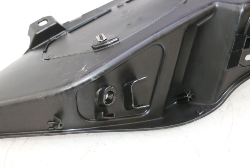 photo de PEDANA SINISTRA PIAGGIO MP3 LT 300 (2010 - 2016) - Dettaglio del componente