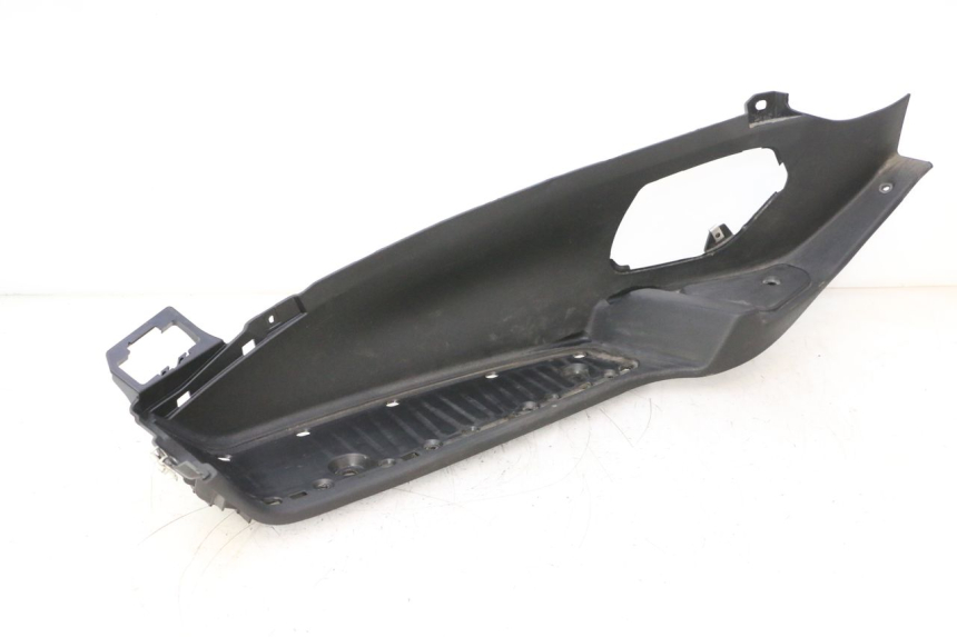 photo de Pedana sinistra PIAGGIO MP3 LT 400 (2007 - 2012) - Ricambio usato controllato