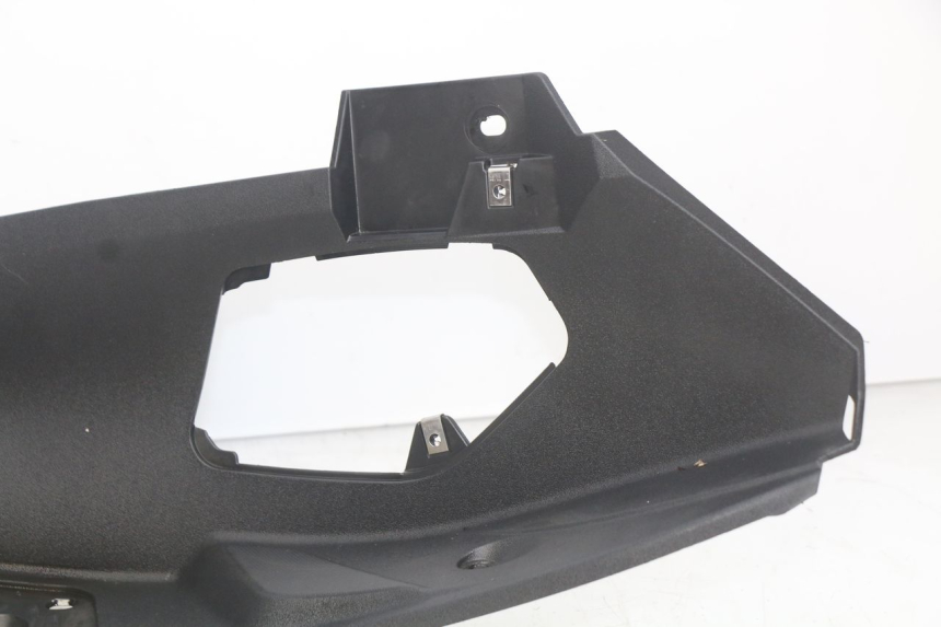 photo de PEDANA SINISTRA PIAGGIO MP3 500 (2014 - 2017) - Dettagli dei punti di fissaggio