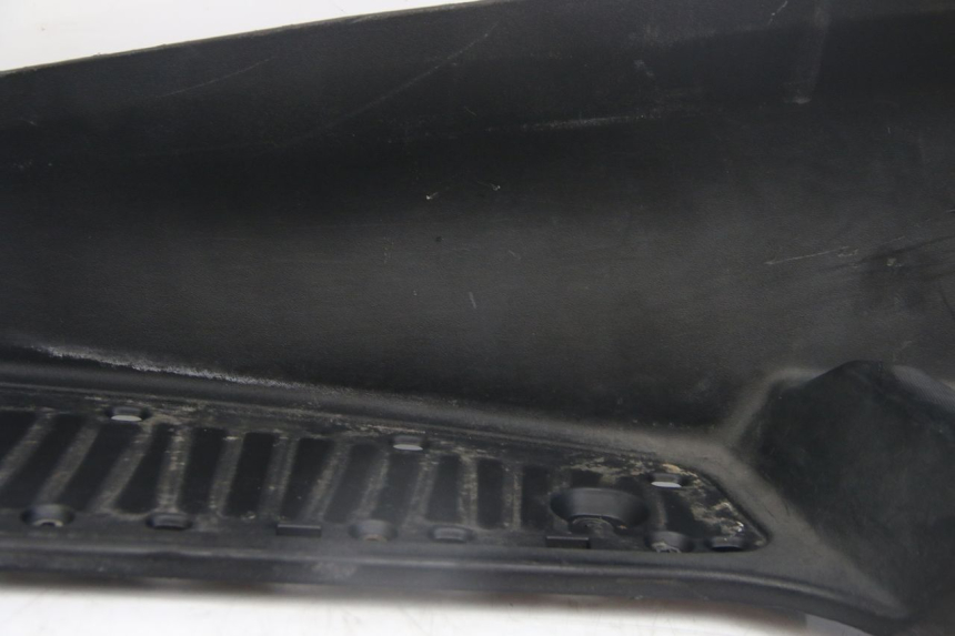 photo de MARCHE PIED SINISTRO PIAGGIO MP3 125 (2006 - 2014) - Zoom sullo stato d'uso