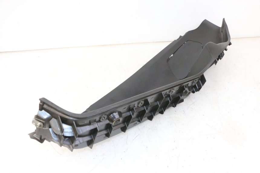 photo de PEDANA SINISTRA PIAGGIO MP3 500 (2011 - 2015) - Dettaglio del componente