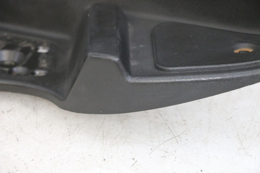 photo de PEDANA SINISTRA PIAGGIO MP3 500 (2011 - 2015) - Marcature e riferimenti originali