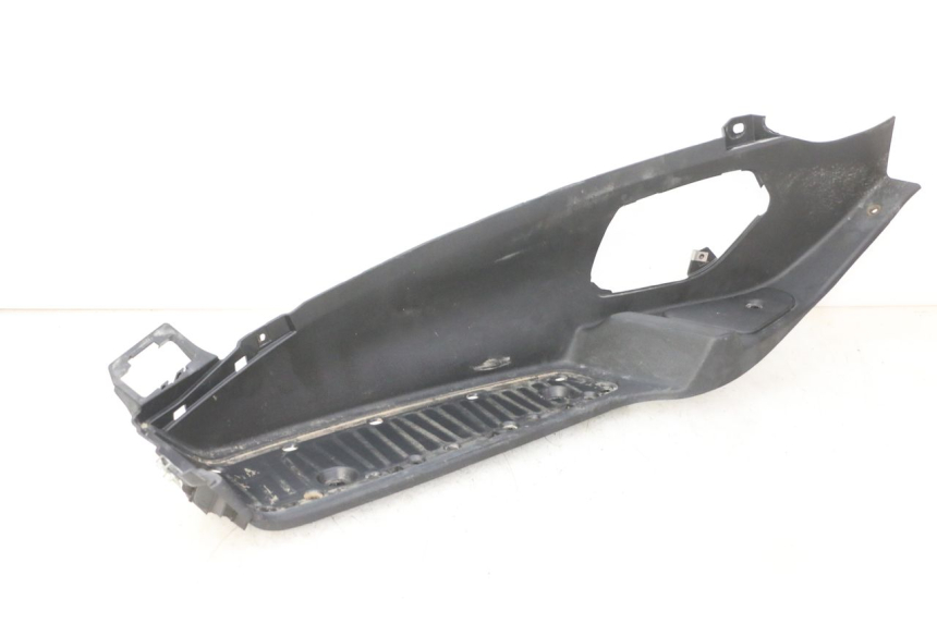 photo de CARENA PEDANA SINISTRA PIAGGIO MP3 RL 250 (2006 - 2010) - Stato della superficie e materiale