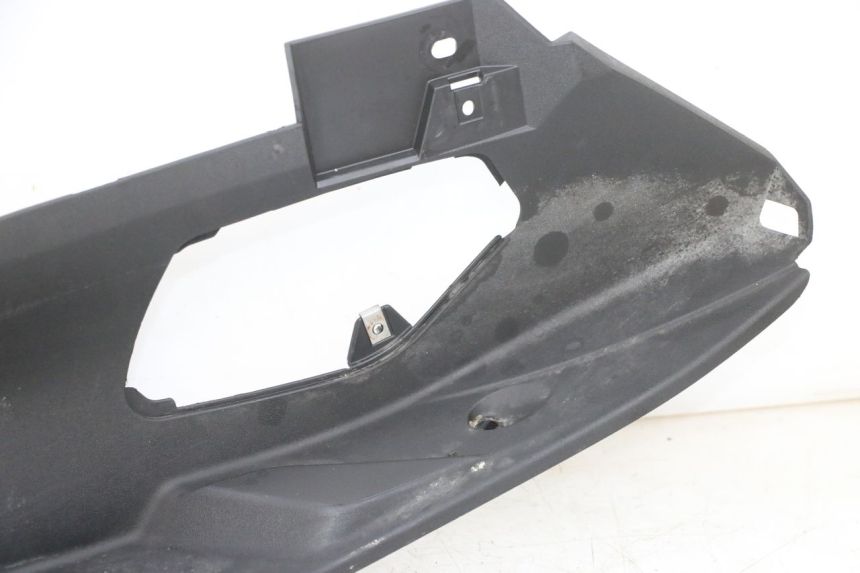 photo de CARENA PEDANA SINISTRA PIAGGIO MP3 500 (2016 - 2018) - Zoom sullo stato d'uso