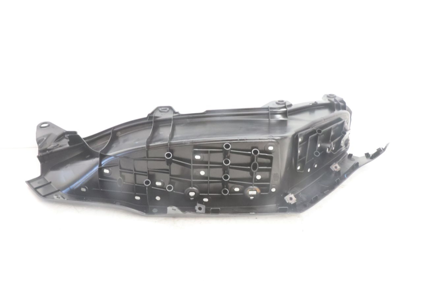 photo de CARENA PEDANA SINISTRA YAMAHA N-MAX NMAX 125 (2021 - 2024) - Vista d'insieme del prodotto