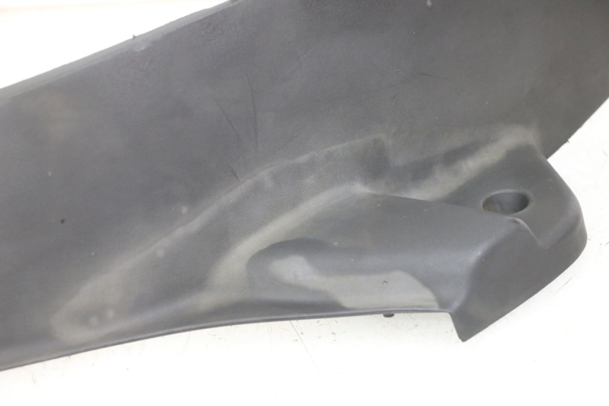 photo de CARENA PEDANA SINISTRA PEUGEOT ELYSTAR 125 (2002 - 2007) - Primo piano tecnico