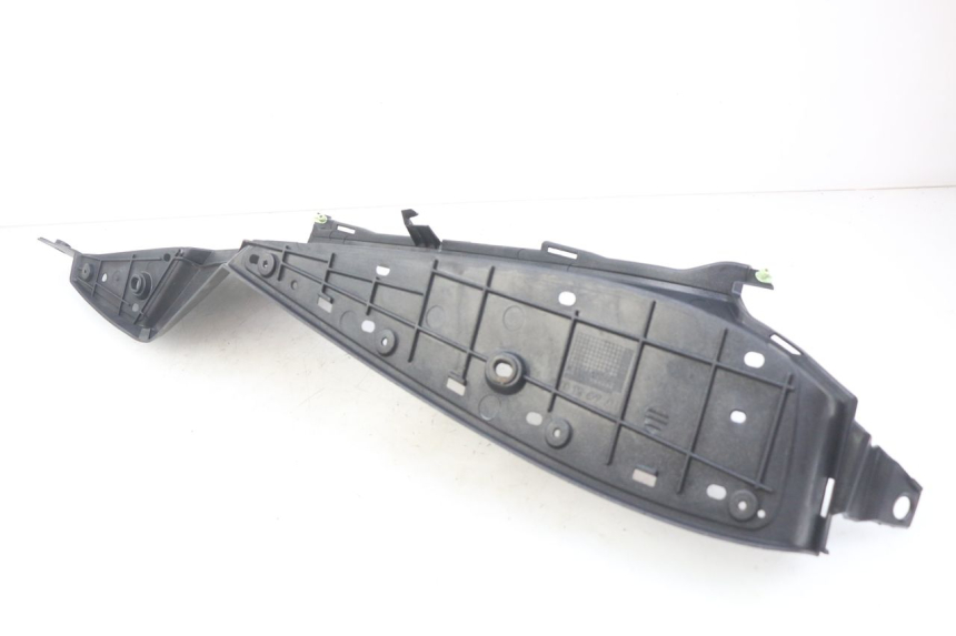 photo de PEDANA SINISTRA PEUGEOT SATELIS COMPRESSOR K15 125 (2006 - 2009) - Zoom sullo stato d'uso