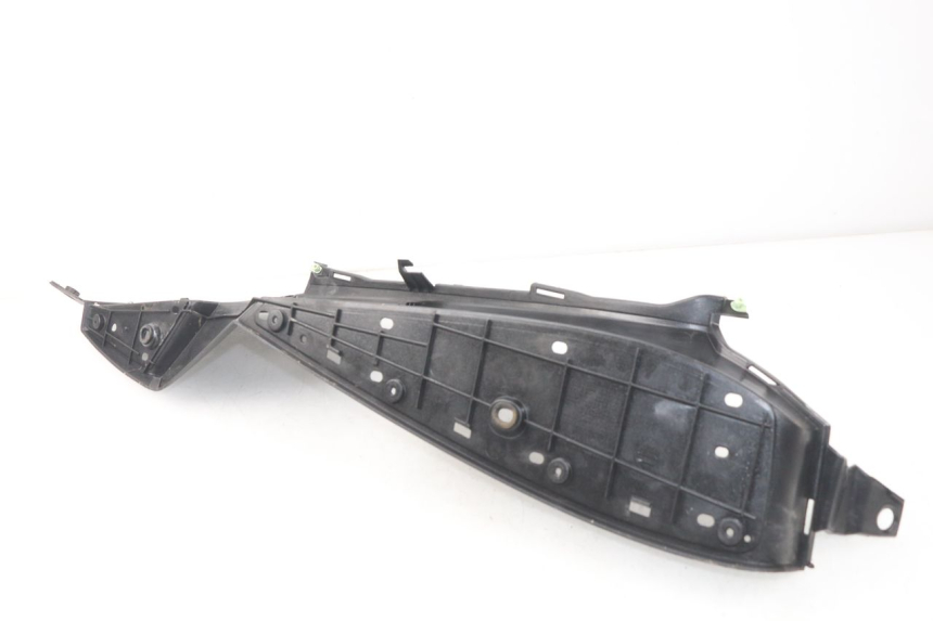 photo de PEDANA SINISTRA PEUGEOT SATELIS 125 (2006 - 2009) - Zoom sullo stato d'uso