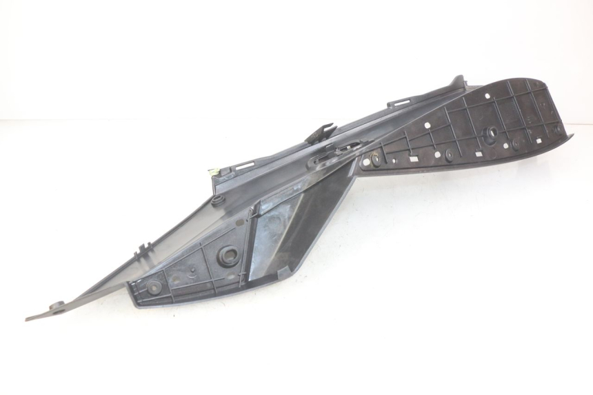 photo de PEDANA SINISTRA PEUGEOT SATELIS 125 (2010 - 2012) - Zoom sullo stato d'uso