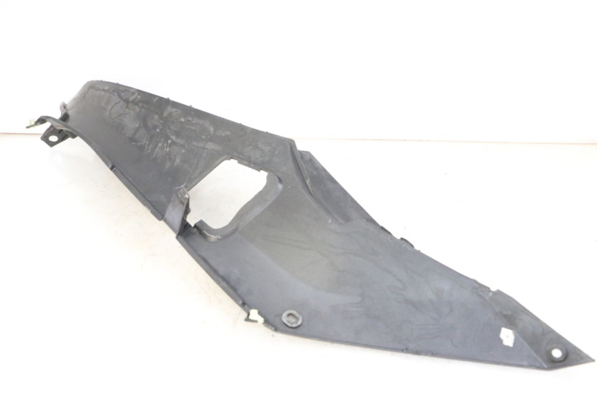 photo de CARENA PEDANA SINISTRA PEUGEOT SATELIS 250 (2006 - 2012) - Vista d'insieme del prodotto