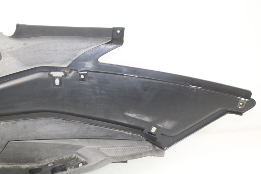 photo de Pedana sinistra RAZZO STEED 125 (2012 - 2018) - Stato della superficie e materiale