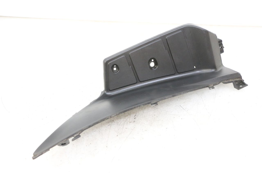 photo de CARENA PEDANA SINISTRA SUZUKI BURGMAN 125 (2018 - 2021) - Altra angolazione