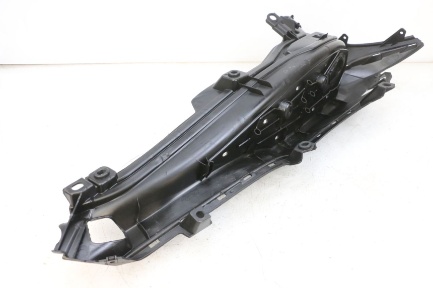 photo de CARENA PEDANA SINISTRA YAMAHA TRICITY 300 (2020 - 2024) - Vista d'insieme del prodotto