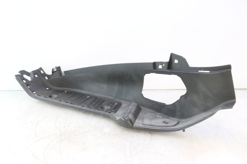 photo de CARENA PEDANA SINISTRA PIAGGIO X8 STREET 125 (2006 - 2007) - Vista principale