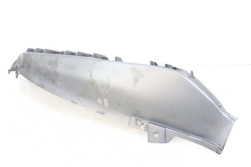 photo de MARCHE PIED SINISTRO PIAGGIO X8 125 (2004 - 2007) - Zoom sullo stato d'uso