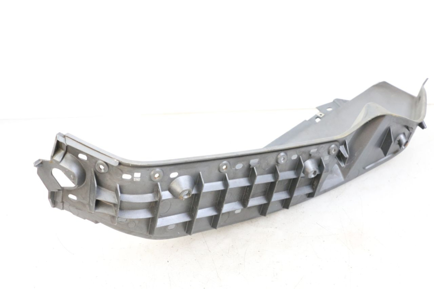 photo de MARCHE PIED SINISTRO PIAGGIO X8 125 (2004 - 2007) - Primo piano tecnico