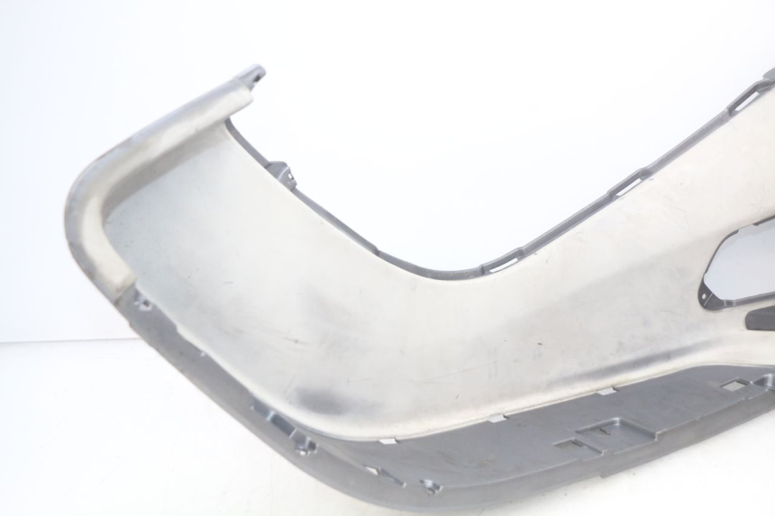 photo de PEDANA SINISTRA PIAGGIO X9 EVOLUTION 250 (2003 - 2007) - Dettagli dei punti di fissaggio