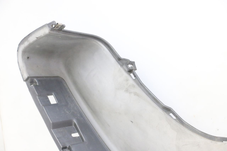 photo de PEDANA SINISTRA PIAGGIO X9 EVOLUTION 125 (2003 - 2007) - Dettagli dei punti di fissaggio