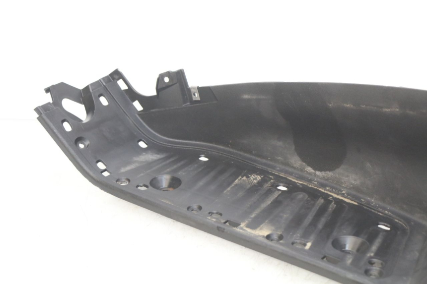 photo de PEDANA SINISTRA PIAGGIO XEVO - X EVO 125 (2007 - 2017) - Stato della superficie e materiale