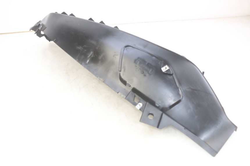 photo de PEDANA SINISTRA PIAGGIO XEVO - X EVO 125 (2007 - 2017) - Zoom sullo stato d'uso