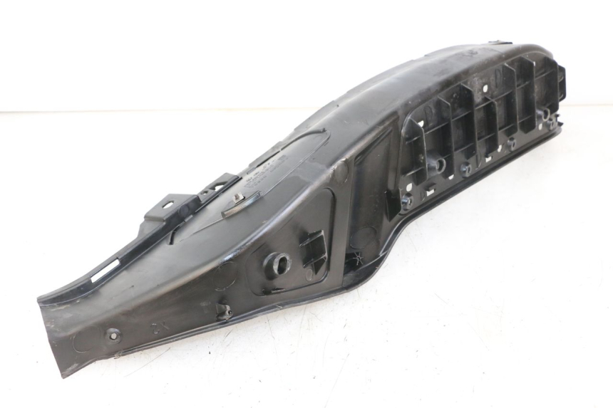 photo de PEDANA SINISTRA PIAGGIO XEVO - X EVO 125 (2007 - 2017) - Zoom sullo stato d'uso