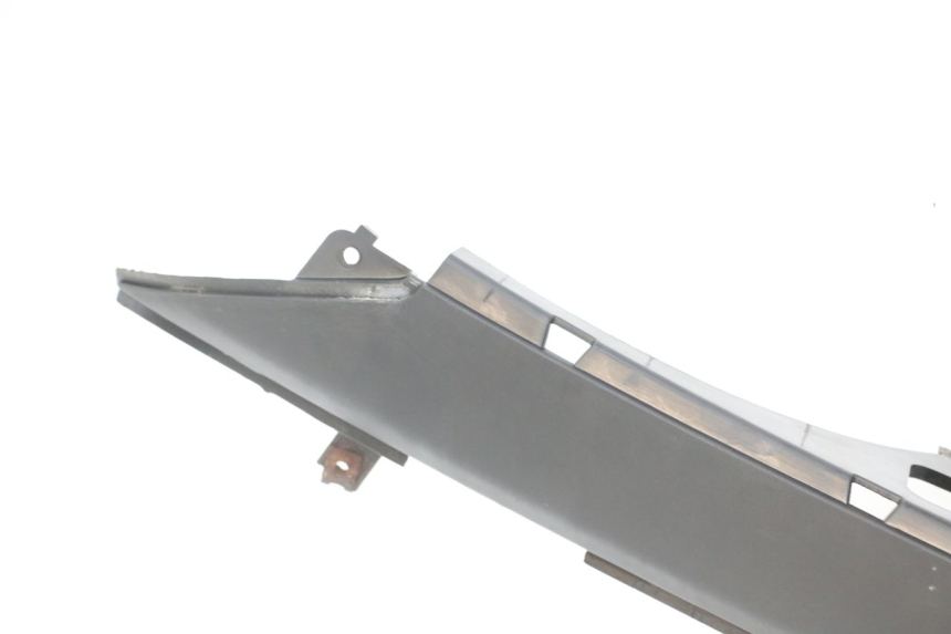 photo de CARENA PEDANA SINISTRA YAMAHA NEO'S NEOS 2T EASY 50 (2013 - 2016) - Stato della superficie e materiale