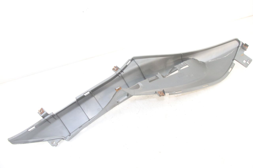 photo de CARENA PEDANA SINISTRA YAMAHA NEOS NEO'S 4T 50 (2008 - 2016) - Dettagli dei punti di fissaggio