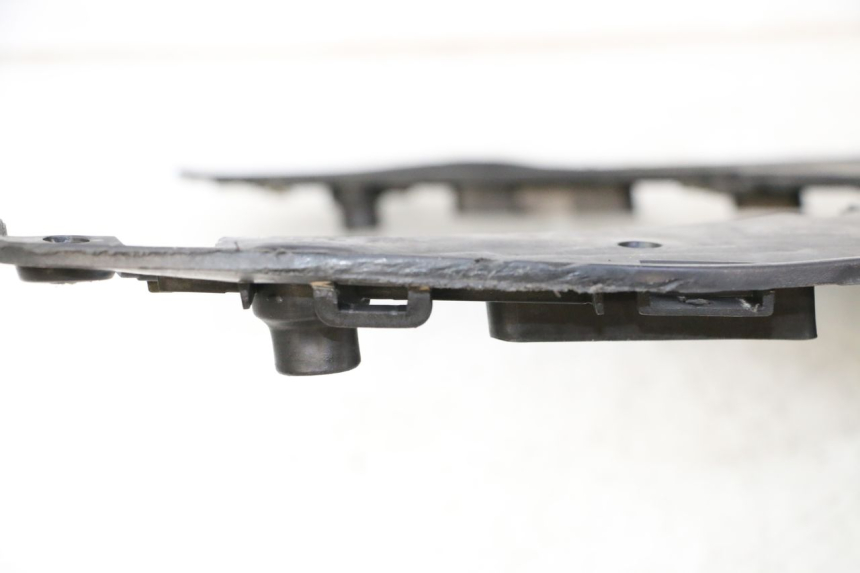 photo de CARENA PEDANA DAELIM HISTORY 125 (2001 - 2002) - Zoom sullo stato d'uso