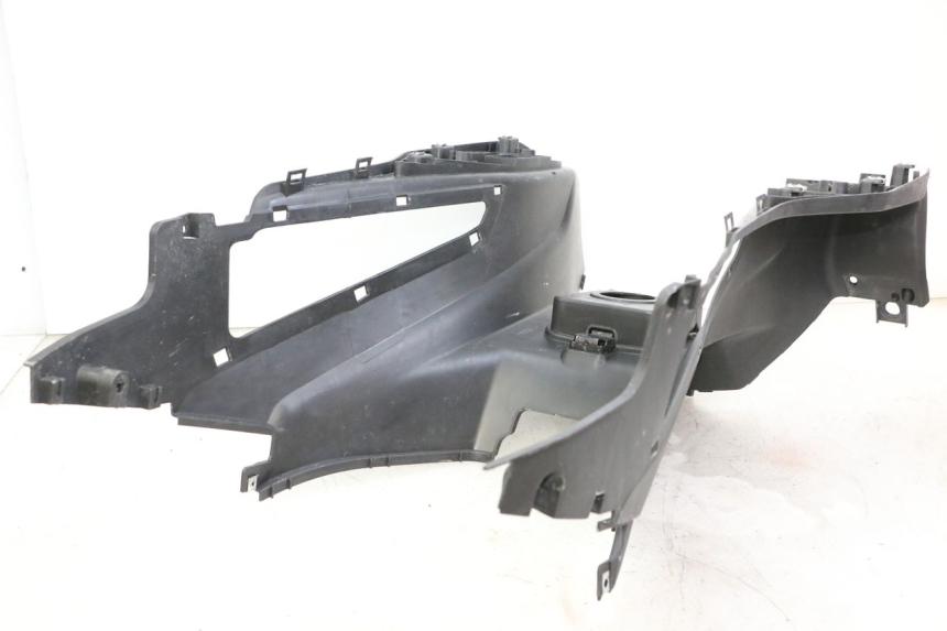 photo de CARENA PEDANA SYM JOYMAX 125 (2010 - 2017) - Zoom sullo stato d'uso