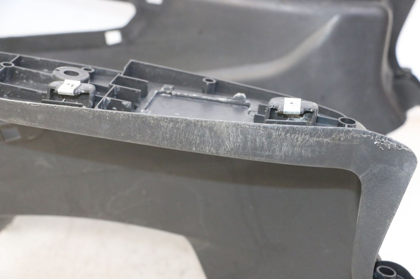 photo de CARENA PEDANA SYM JOYMAX 125 (2010 - 2017) - Altra angolazione