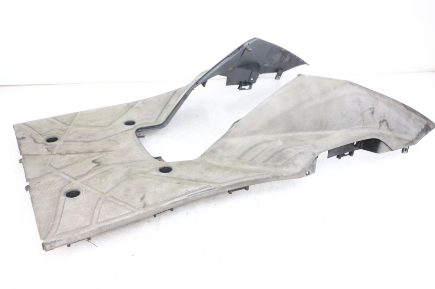 photo de CARENA PEDANA SYM JOYRIDE EVO 125 (2009 - 2016) - Stato della superficie e materiale