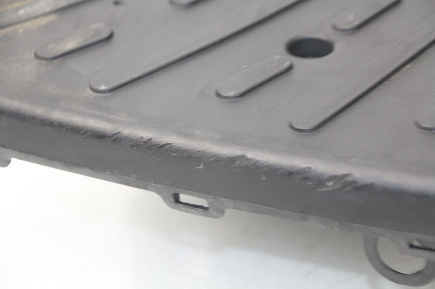 photo de Pedana PEUGEOT KISBEE 2T 50 (2010 - 2017) - Dettagli dei punti di fissaggio