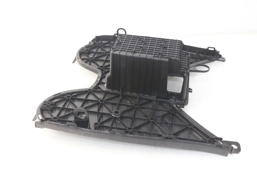 photo de Pedana PEUGEOT KISBEE 2T 50 (2010 - 2017) - Altra vista dell'articolo