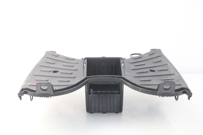 photo de Pedana PEUGEOT KISBEE 2T 50 (2010 - 2017) - Primo piano ad alta risoluzione