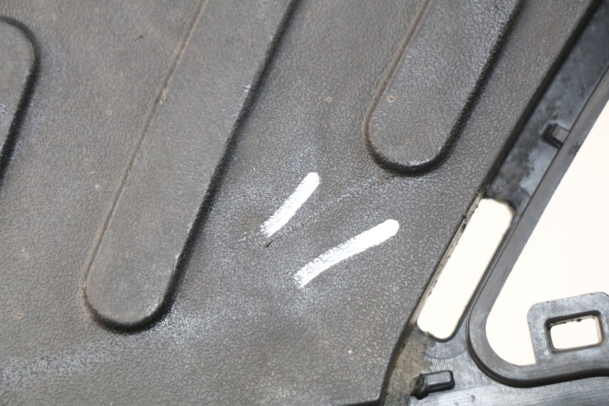 photo de Pedana PEUGEOT KISBEE 2T 50 (2010 - 2017) - Zoom sullo stato d'uso